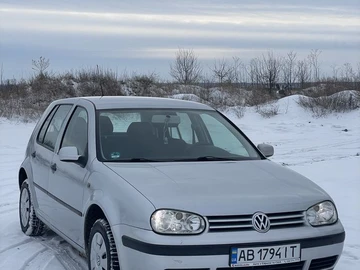 Авто Volkswagen Golf 2001 № 8376134