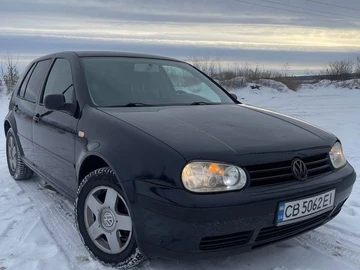Авто Volkswagen Golf 2000 № 8376135