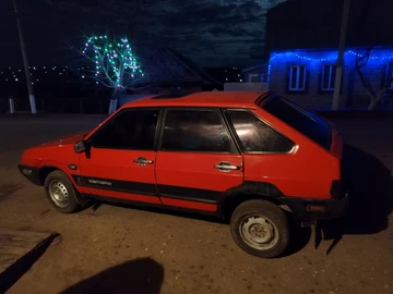 Авто ВАЗ 2109 1991 № 8376399