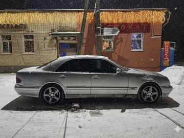 Авто Mercedes E Серия 2000 № 8376630