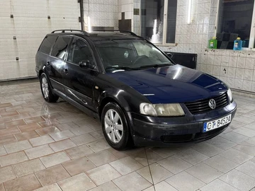 Авто Volkswagen Passat Variant 2000 № 8376649