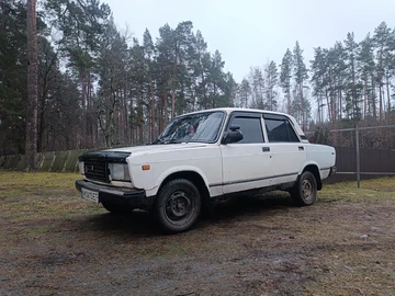 Авто ВАЗ 2107 1989 № 8377048
