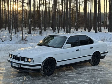 Авто BMW 5 Серия 1989 № 8377203