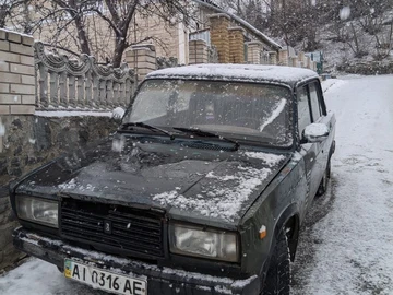 Авто ВАЗ 2107 1983 № 8377261