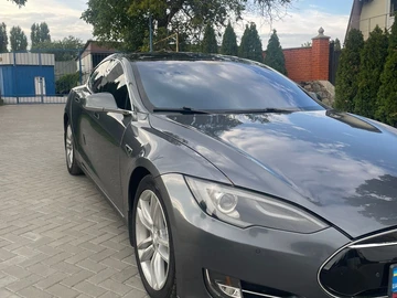 Авто Tesla Model S 2013 № 8377378