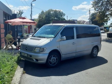 Авто Mercedes 220 2001 № 8377509