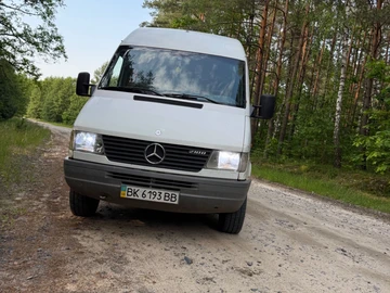 Авто Mercedes 220 1999 № 8377513