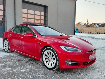 Авто Tesla Model S 2018 № 8377685