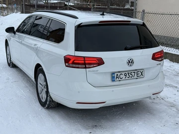 Авто Volkswagen Passat Variant 2017 № 8377944