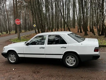 Авто Mercedes 230 1992 № 8377993