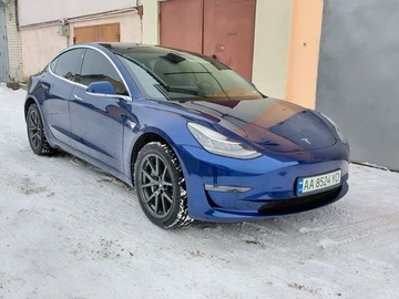 Авто Tesla Model 3 2019 № 8378295