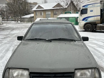 Авто ВАЗ 2109 1993 № 8378523