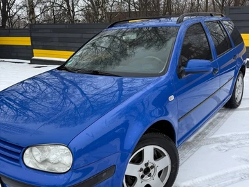 Авто Volkswagen Golf 1999 № 8379006