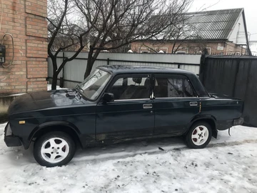 Авто ВАЗ 2105 1997 № 8379163