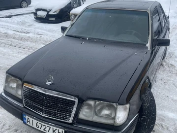 Авто Mercedes 220 1994 № 8379374