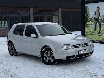 Авто Volkswagen Golf 2000 № 8379869