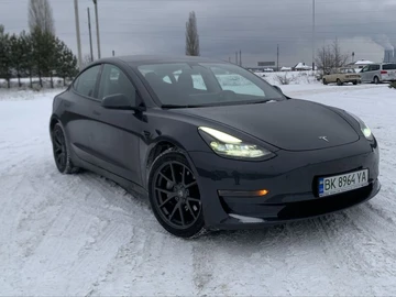 Авто Tesla Model 3 2023 № 8379892