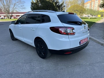 Авто Renault Megane 2015 № 8379902