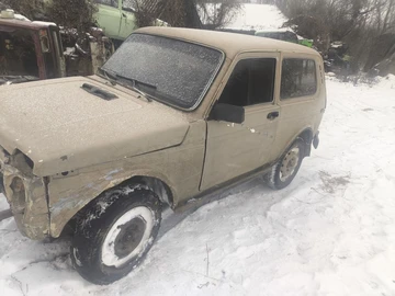 Авто ВАЗ 2121 1985 № 8380166