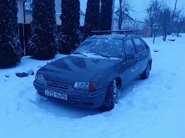 Авто Opel Kadett 1990 № 8380248