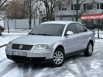 Авто Volkswagen Passat Sedan 2004 № 8380281