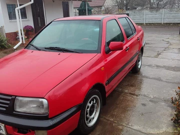Авто Volkswagen Vento 1996 № 8380287