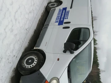 Авто Renault Trafic 2001 № 8380380