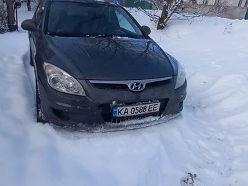 Авто Hyundai I30 2010 № 8380729