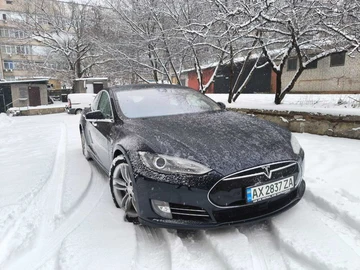 Авто Tesla Model S 2015 № 8380753