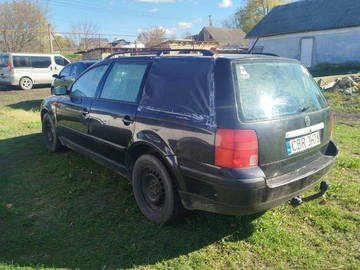 Авто Volkswagen Passat Variant 1999 № 8380760