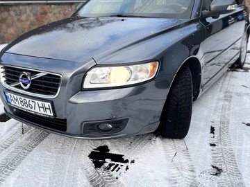 Авто Volvo V50 2011 № 8381047