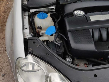 Авто Volkswagen Golf 2008 № 8381048