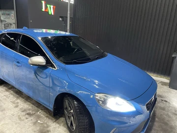 Авто Volvo V40 Kombi 2014 № 8381243