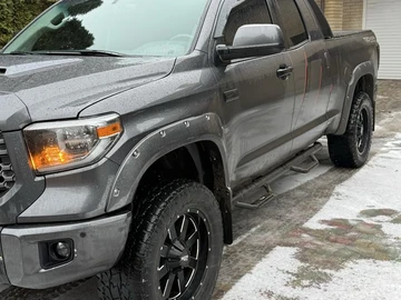 Авто Toyota Tundra 2017 № 8381376