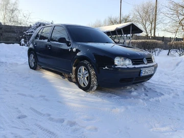 Авто Volkswagen Golf 2002 № 8381701