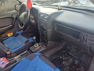 Авто Opel Vectra 1995 № 8381899