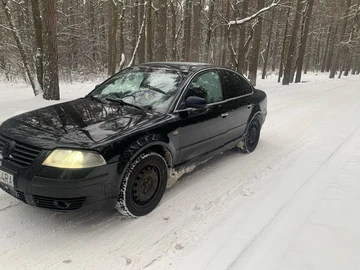 Авто Volkswagen Passat Sedan 2002 № 8382020