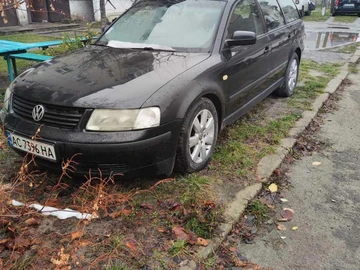 Авто Volkswagen Passat Hatchback 1999 № 8382141