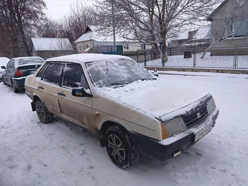 Авто ВАЗ 2109 1993 № 8382150