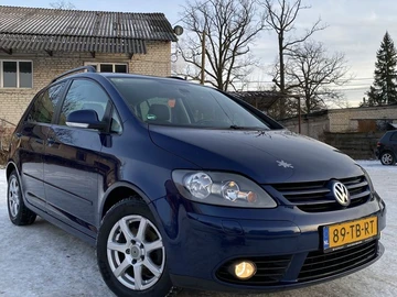 Авто Volkswagen Golf Plus 2008 № 8382158