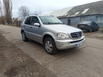 Авто Mercedes Ml Серия 2004 № 8382186
