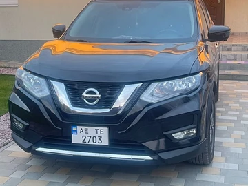 Авто Nissan Rogue 2017 № 8382381