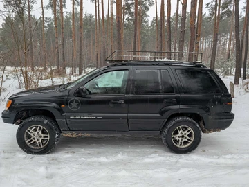 Авто Jeep Grand Cherokee 2004 № 8382415