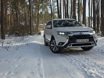 Авто Mitsubishi Outlander 2021 № 8382487