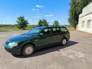 Авто Volkswagen Passat Variant 1999 № 8382957