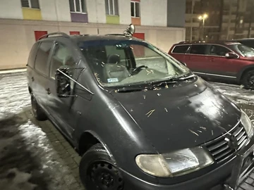 Авто Volkswagen Sharan 2005 № 8383095