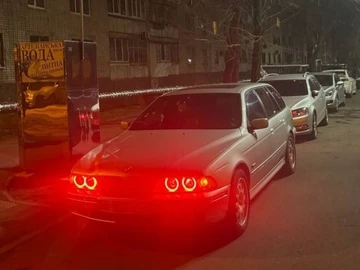 Авто BMW 5 Серия 1998 № 8383365