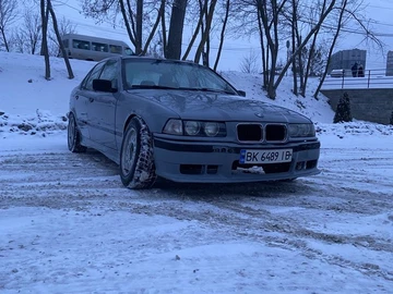 Авто BMW 3 Серия 1995 № 8383368