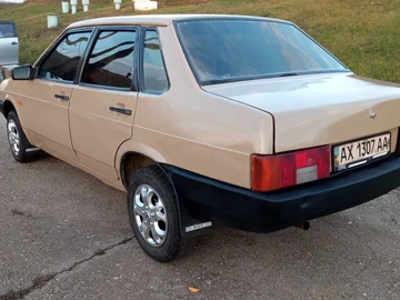 Авто ВАЗ 21099 1992 № 8383523