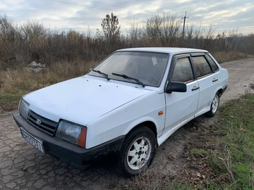 Авто ВАЗ 21099 1995 № 8383550